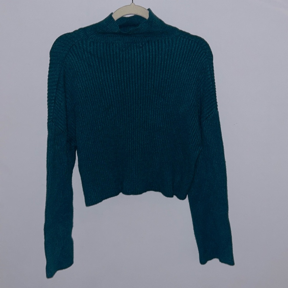 Cropped Blue/Green Sweater